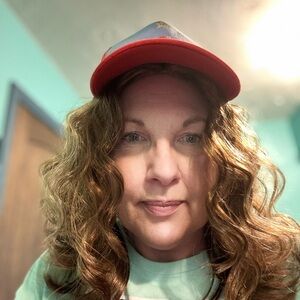 Hat wig. Blonde Auburn color